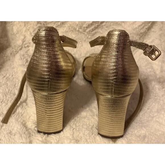 Naturalizer Gold Strappy Block Heel Sandals - Women's Size 9 - Great Condition - Picture 4 of 4